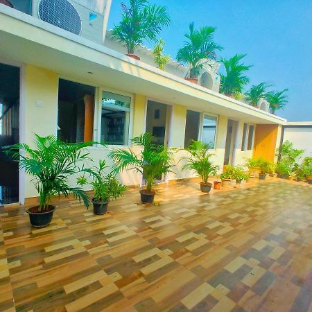 S3 Beach House Pondicherry Exterior photo