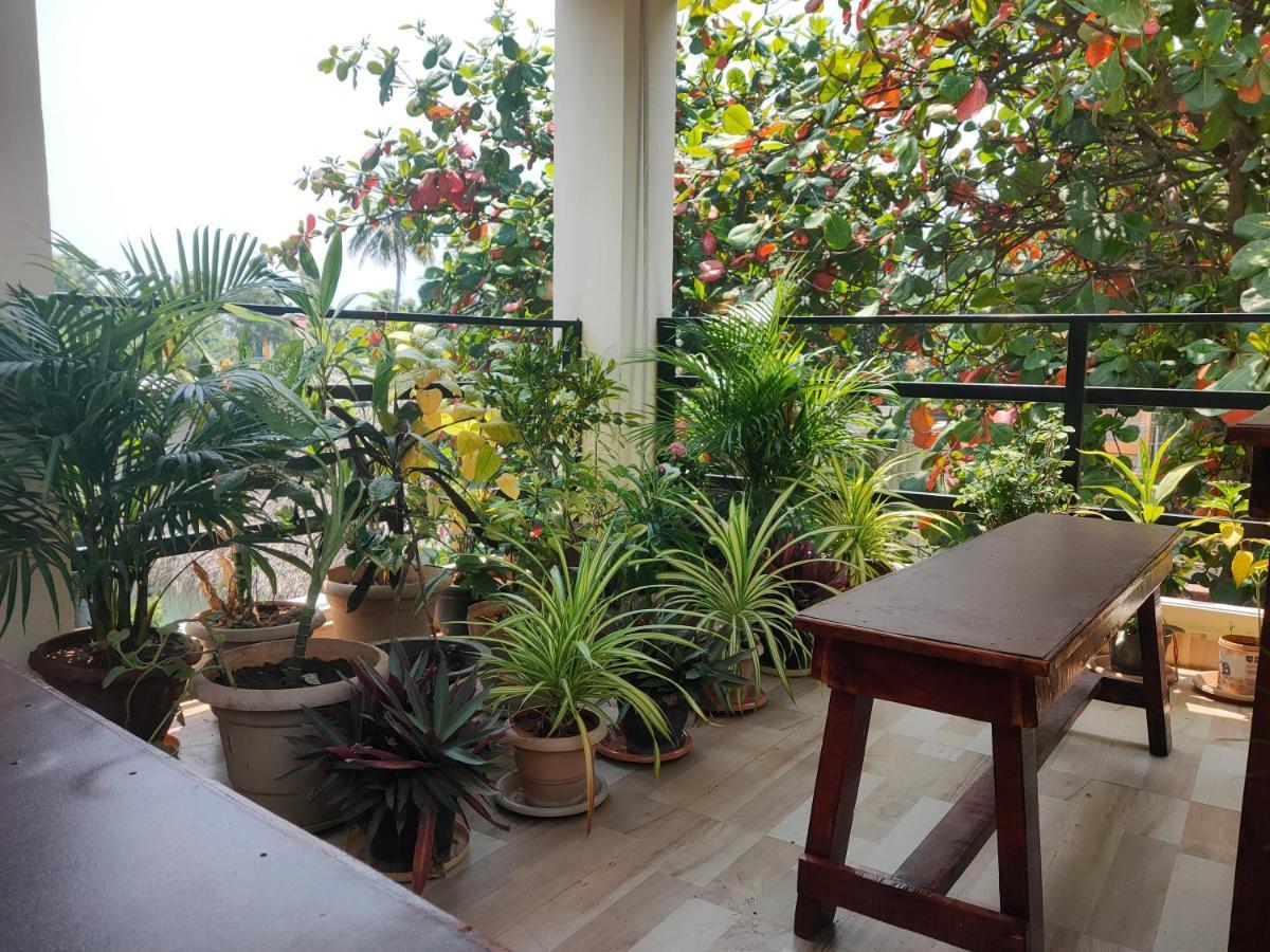 S3 Beach House Pondicherry Exterior photo