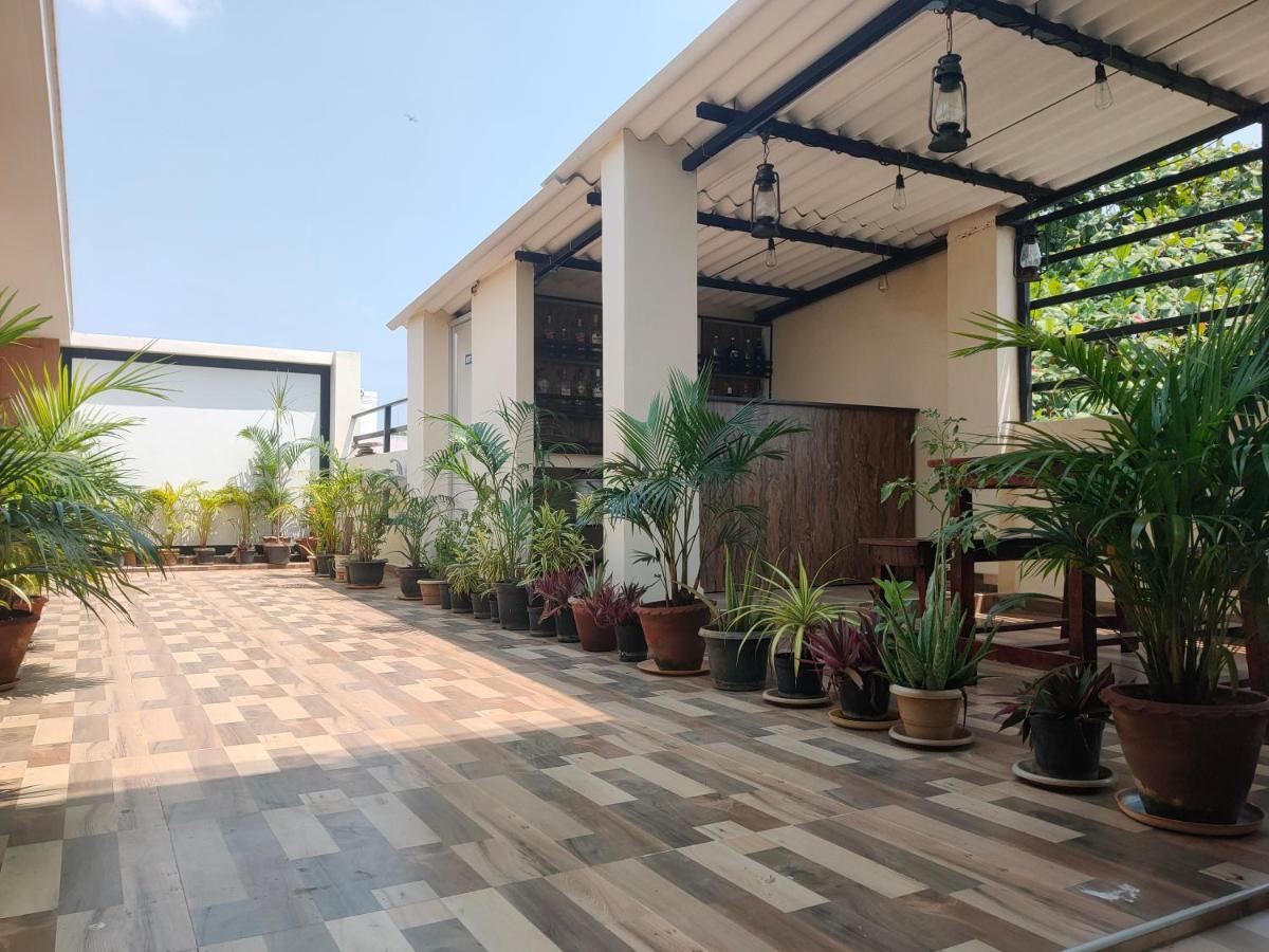 S3 Beach House Pondicherry Exterior photo