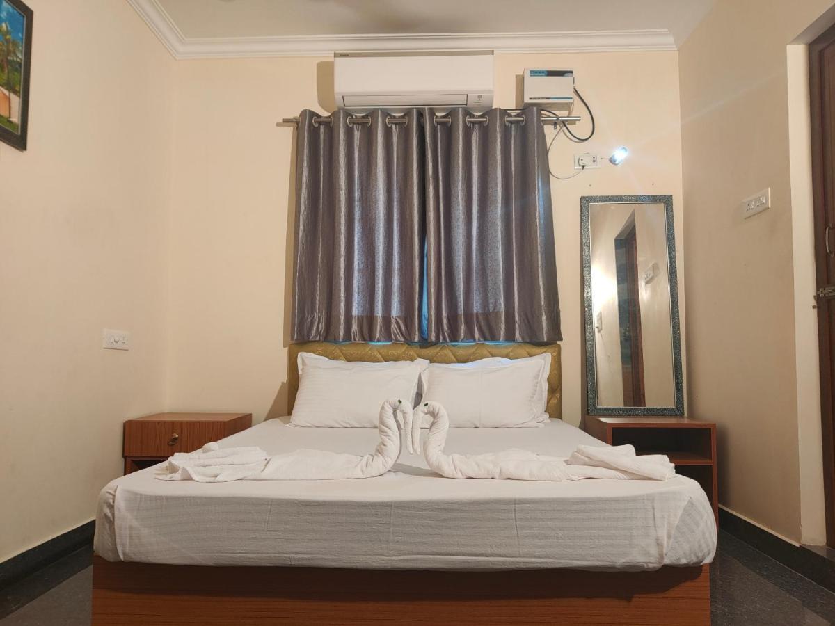S3 Beach House Pondicherry Exterior photo