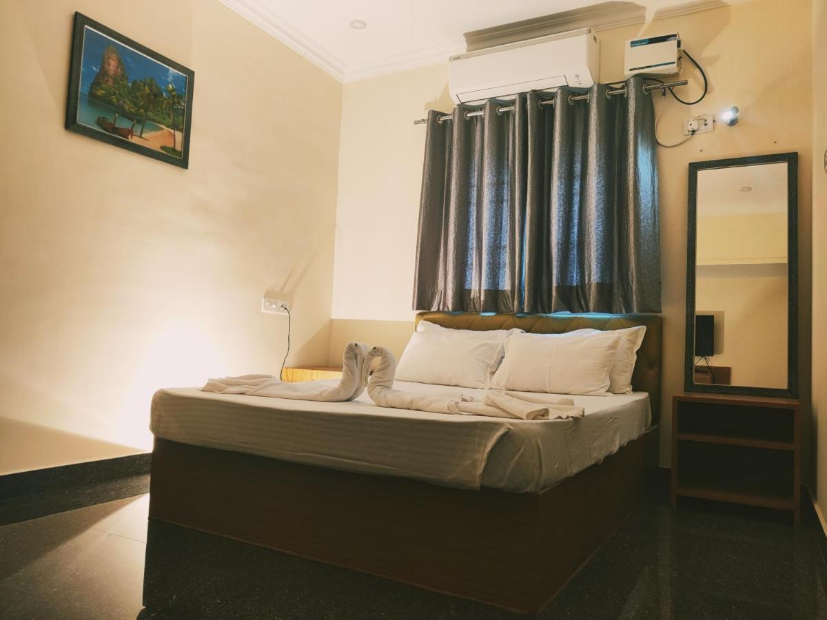 S3 Beach House Pondicherry Exterior photo