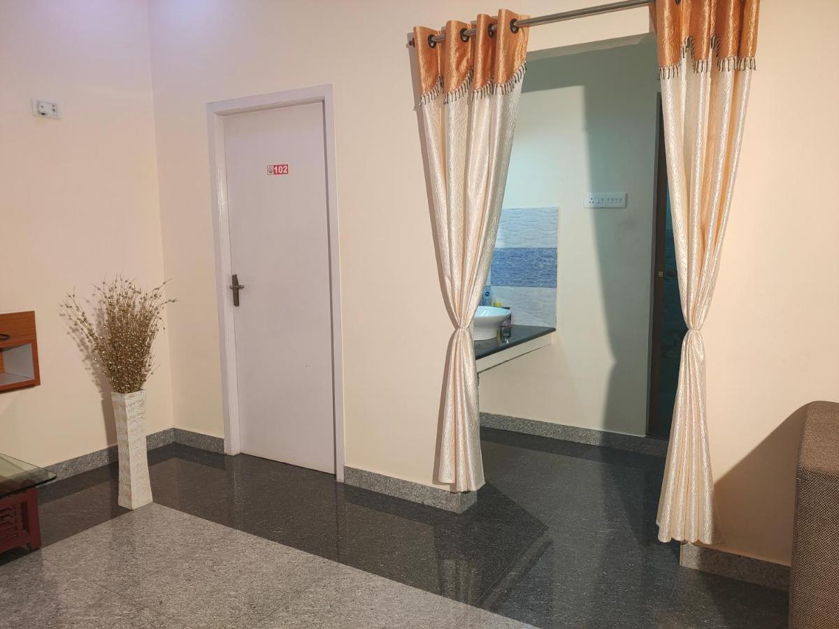 S3 Beach House Pondicherry Exterior photo