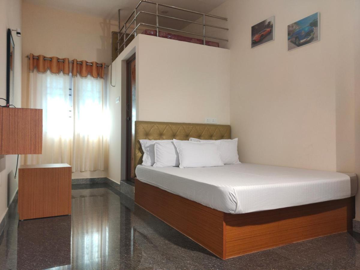 S3 Beach House Pondicherry Exterior photo